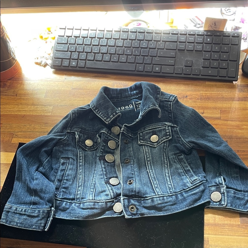 Baby Gap 1969 Denim Jean Jacket. Size 12-18 - Picture 4 of 7
